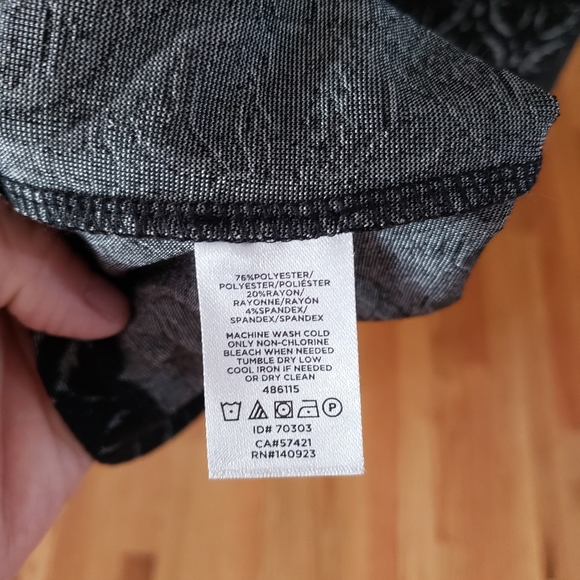 Dress - Picture 3 of 4